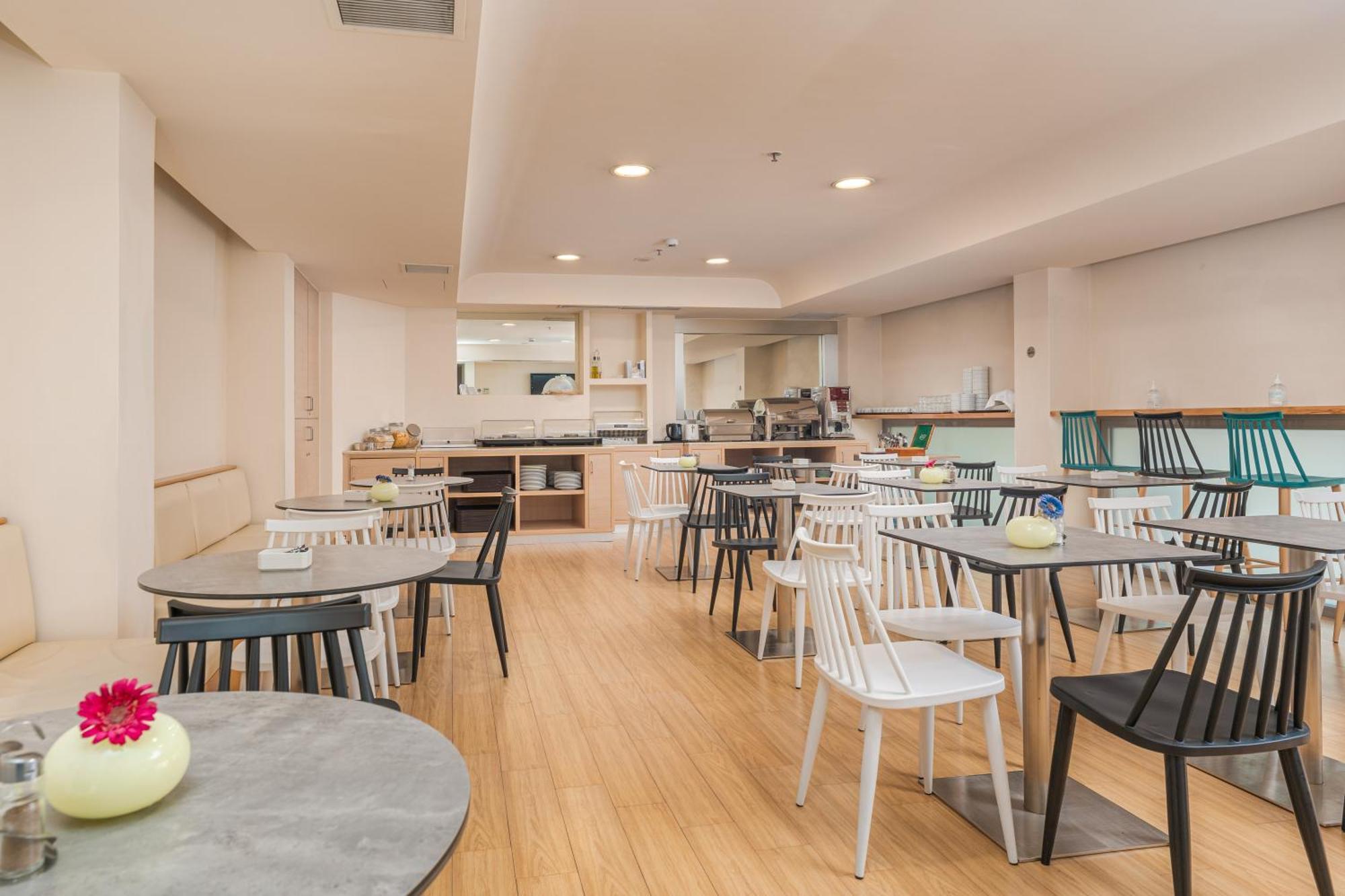 Chic Hotel Афины Экстерьер фото